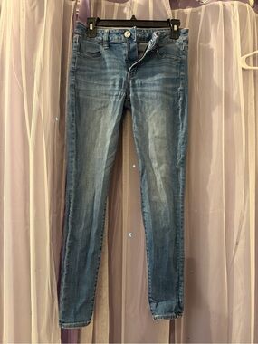 American Eagle Outfitters Women's Faded Blue Skinny Jeans